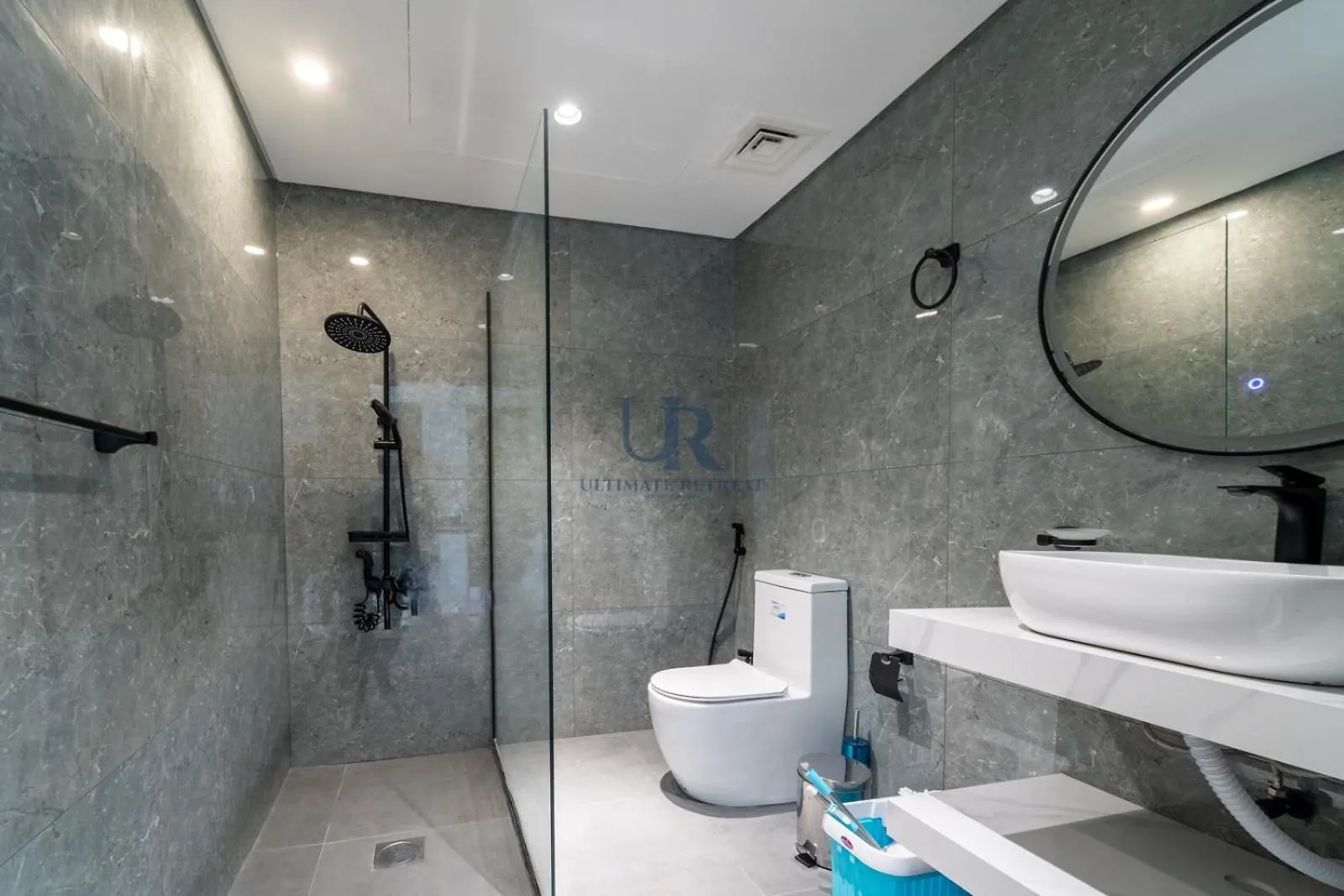 Huge Studio In Business Bay With Jacuzzi Access 17 Minutes To Trade Fair Dubai United Arab Emirates